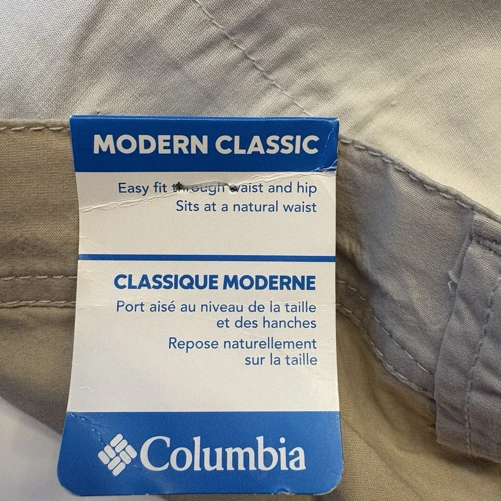 NEW Columbia Washed Out Shorts Mens 40 Tan Cotton‎ Hiking  Casual Flat Front